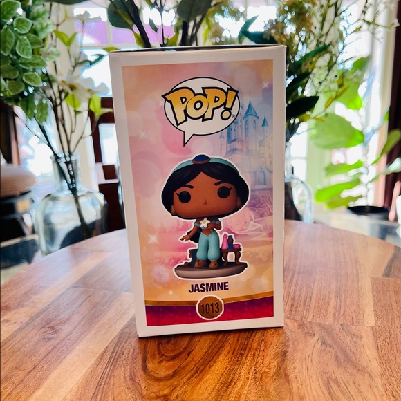 HP FUNKO POP / Ultimate Princess Disney Jasmine #1013 w/ Protector - Picture 9 of 10
